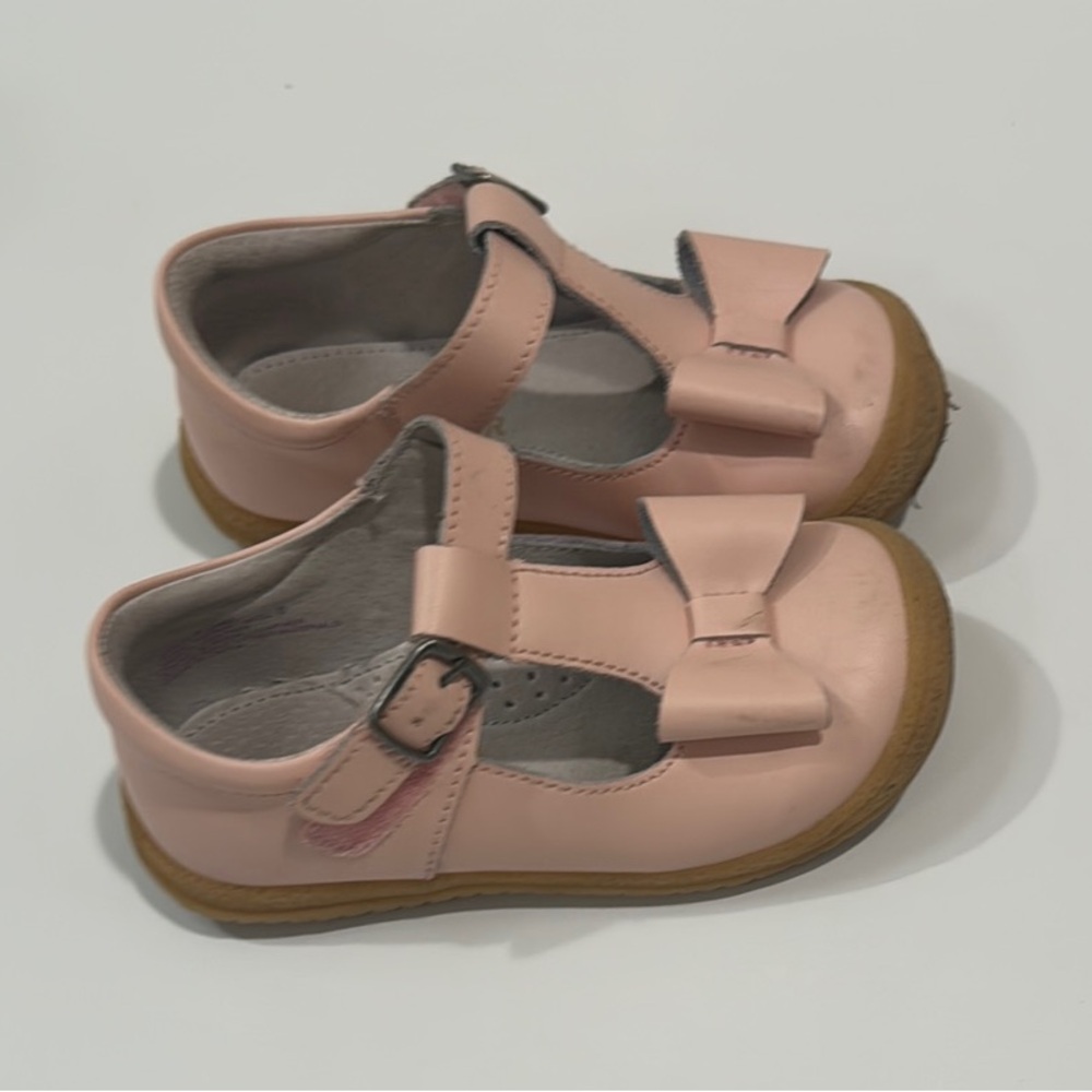 L'Amour Pink Dress Shoes with Bow
